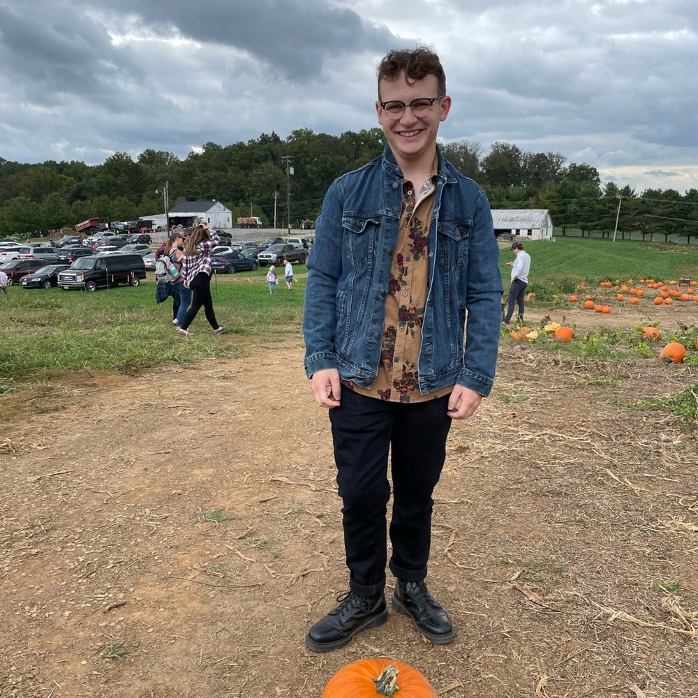 Meet your Posher, Daniel